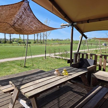 De Hazelaarshof Luxe Glampingtent Bij Natuurgebied De Millingerwaard Kekerdom Ngoại thất bức ảnh