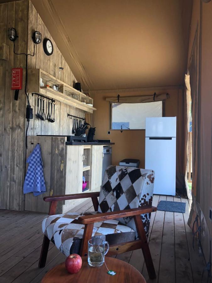 De Hazelaarshof Luxe Glampingtent Bij Natuurgebied De Millingerwaard Kekerdom Ngoại thất bức ảnh
